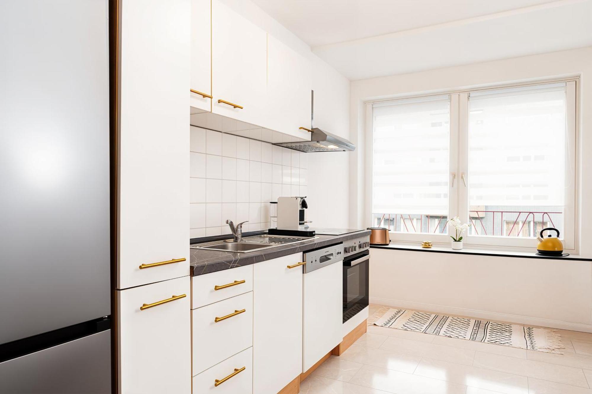 Smart Home - Essen - Perfect For 5 Guests! Central - Balcony - Netflix - Free Parking Zone Luaran gambar
